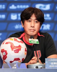 徐正源：明天的比赛全队上下一定会全力以赴，我们一定会去苏州